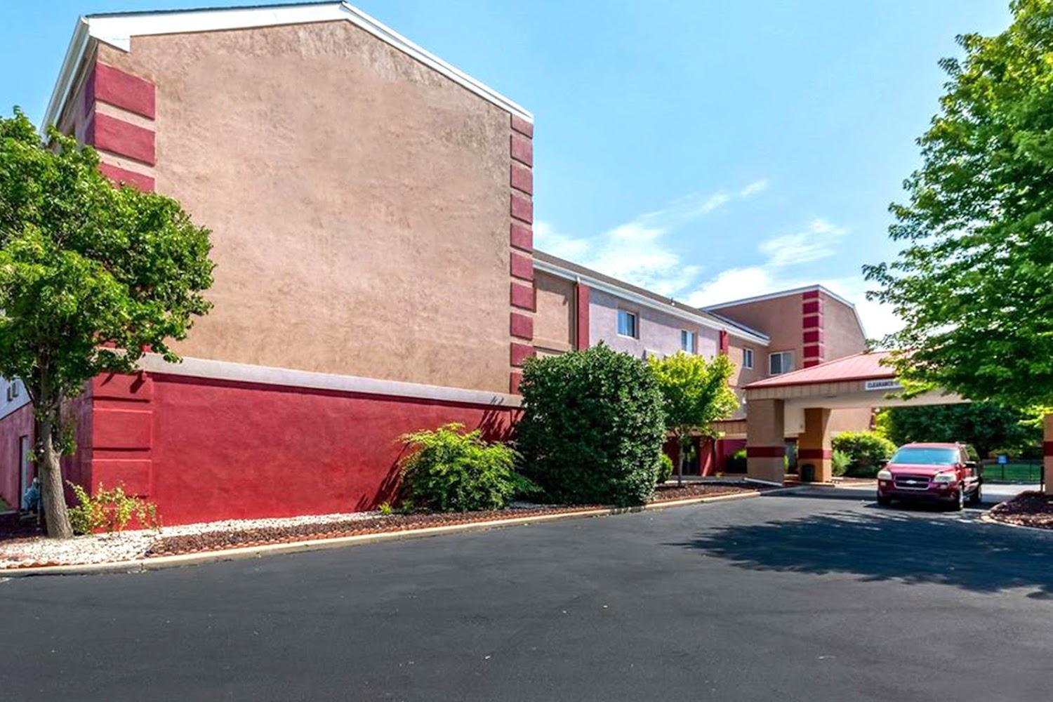 Coratel Plus Suites Wichita West Airport